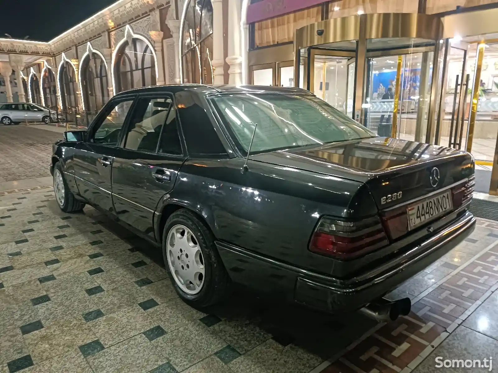 Mercedes-Benz W124, 1990-4