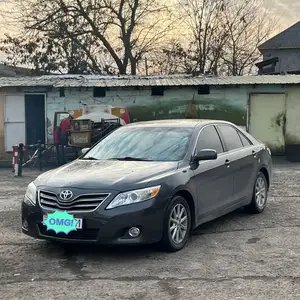 Toyota Camry, 2011