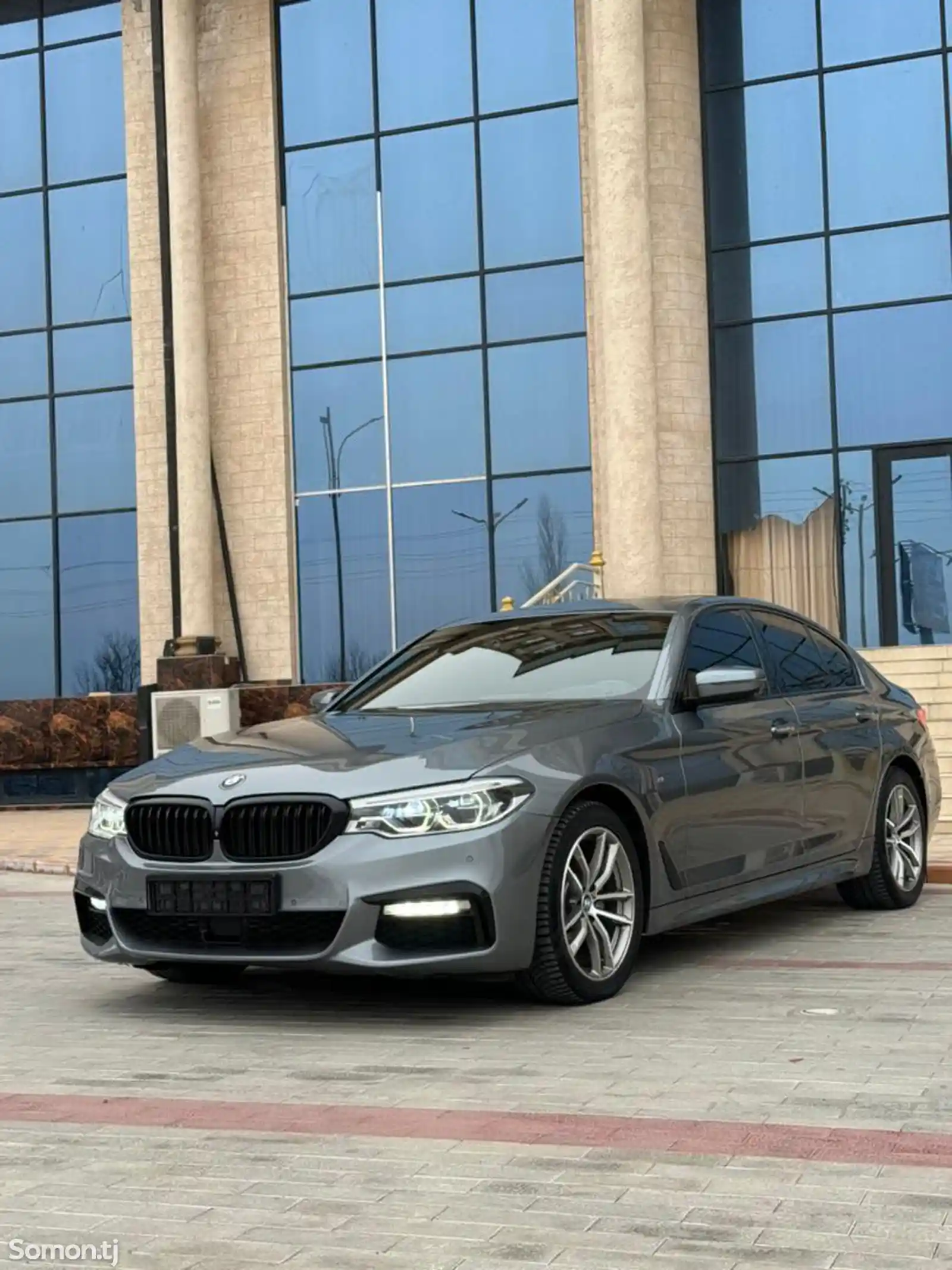 BMW 5 series, 2017-9