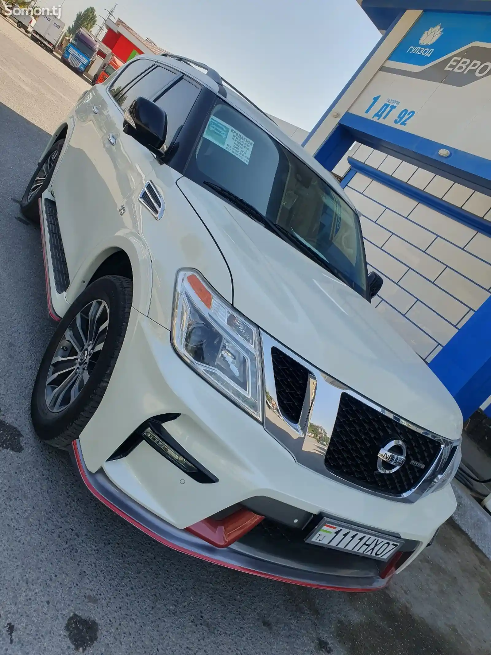 Nissan Armada, 2017-1