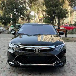 Toyota Camry, 2016