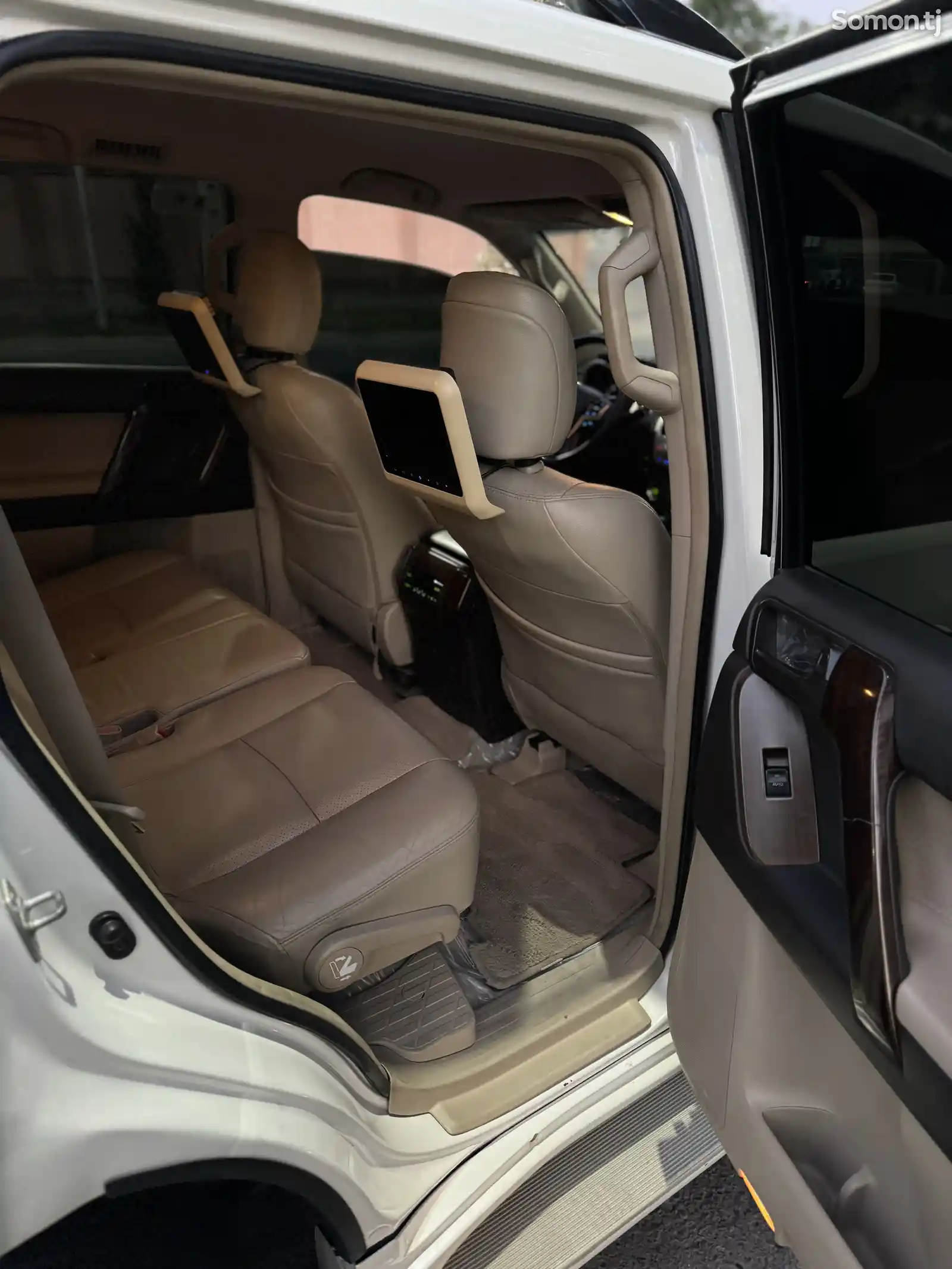 Toyota Land Cruiser Prado, 2013-9