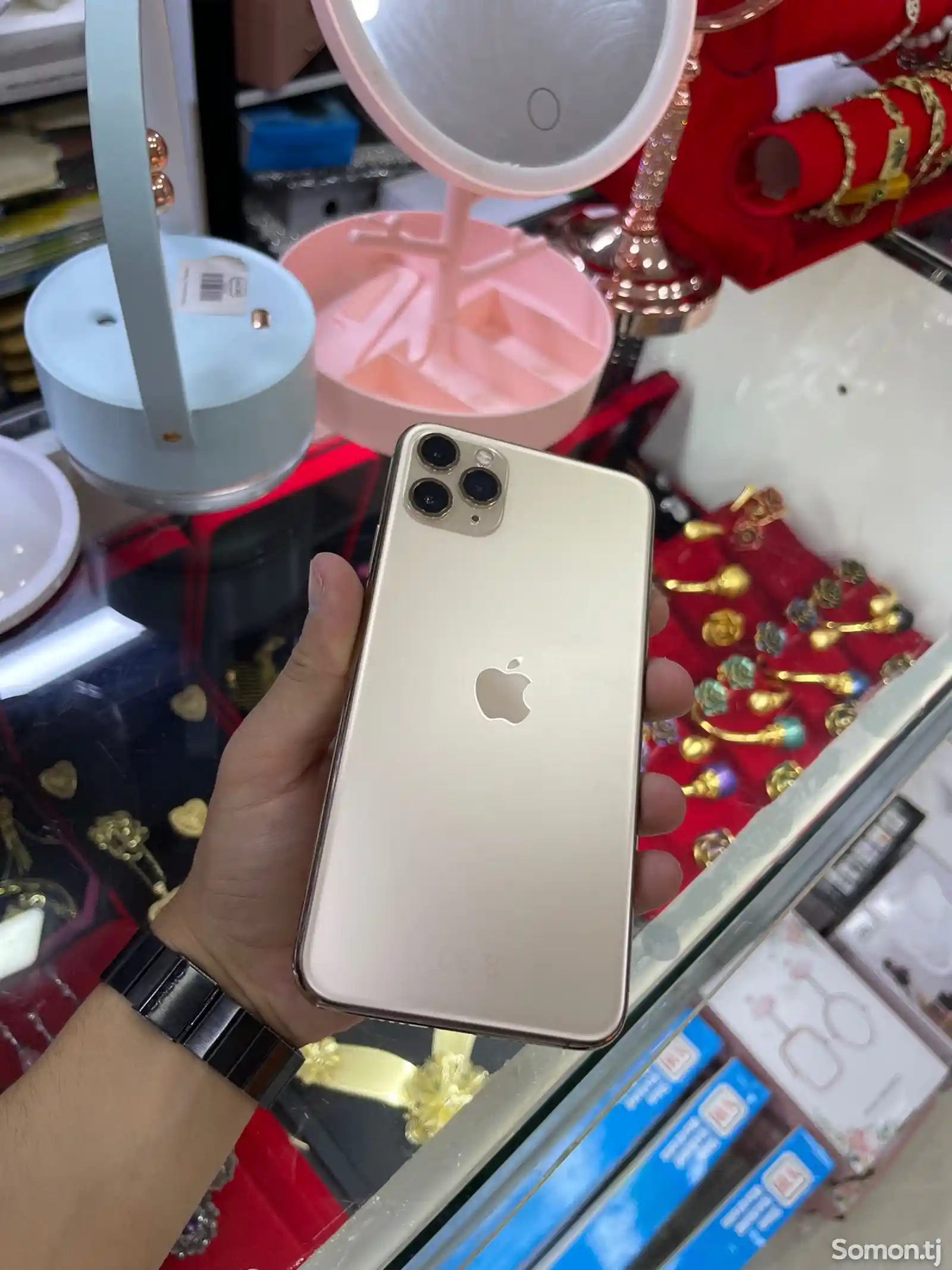 Apple iPhone 11 Pro Max, 64 gb, Gold-1