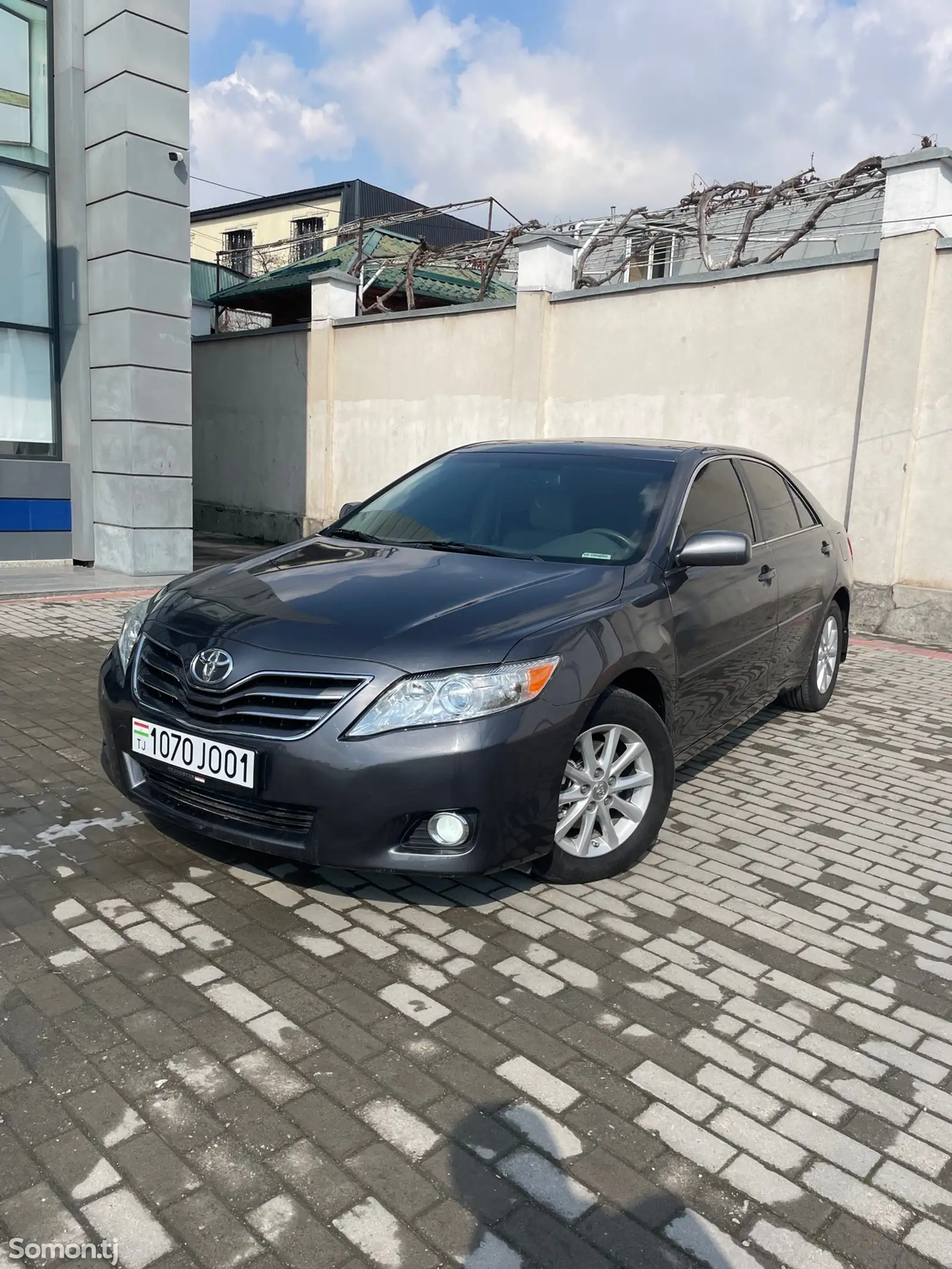 Toyota Camry, 2011-1