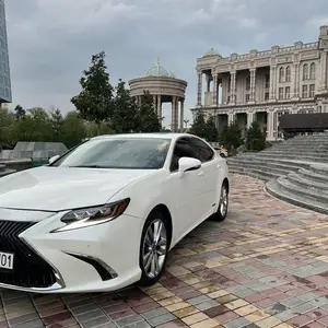 Lexus ES series, 2014