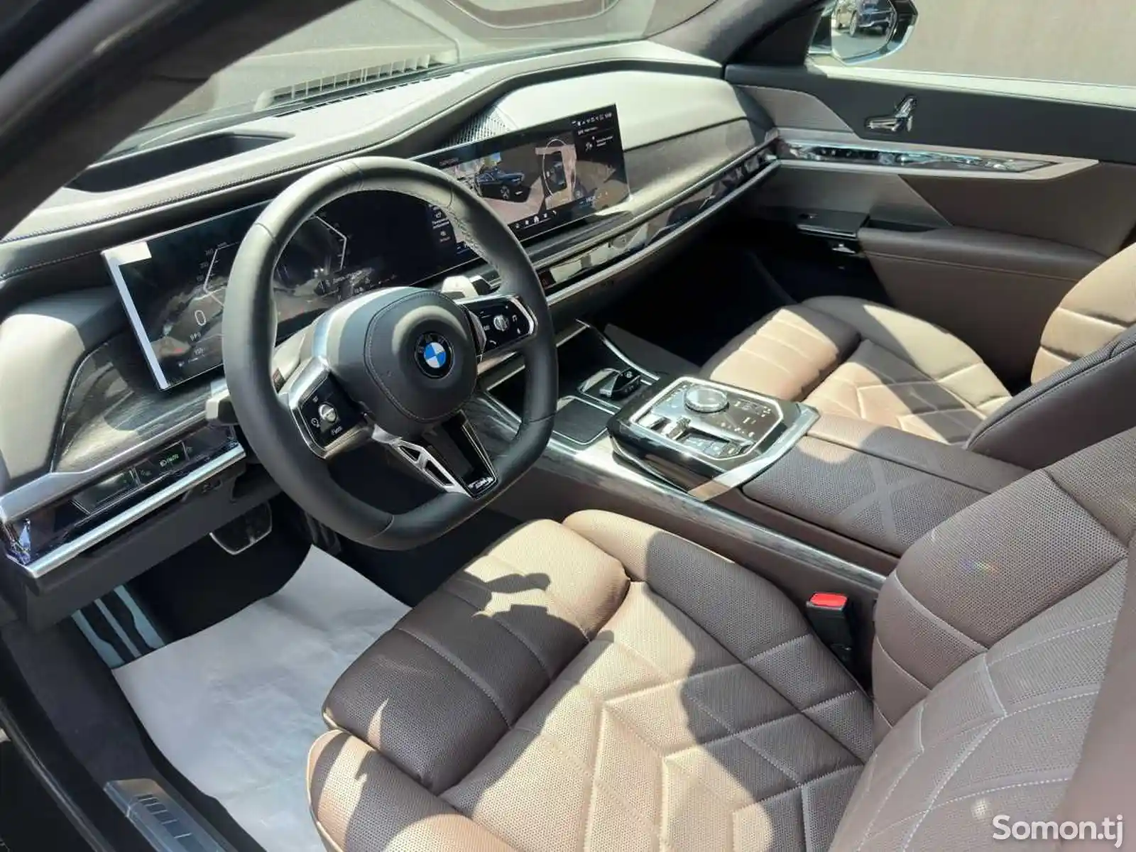 BMW 7 series, 2023-13