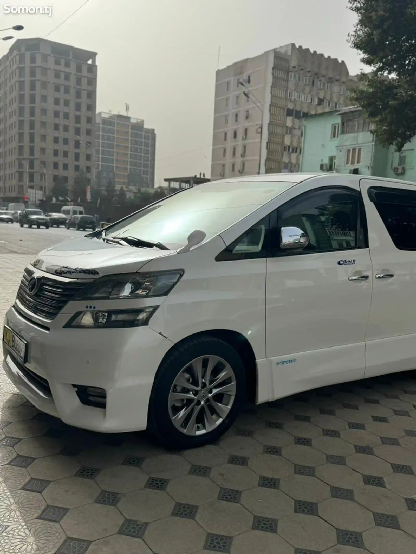 Toyota Vellfire, 2014-1