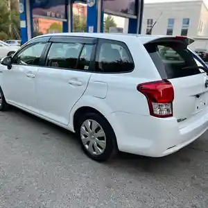 Toyota Fielder, 2015