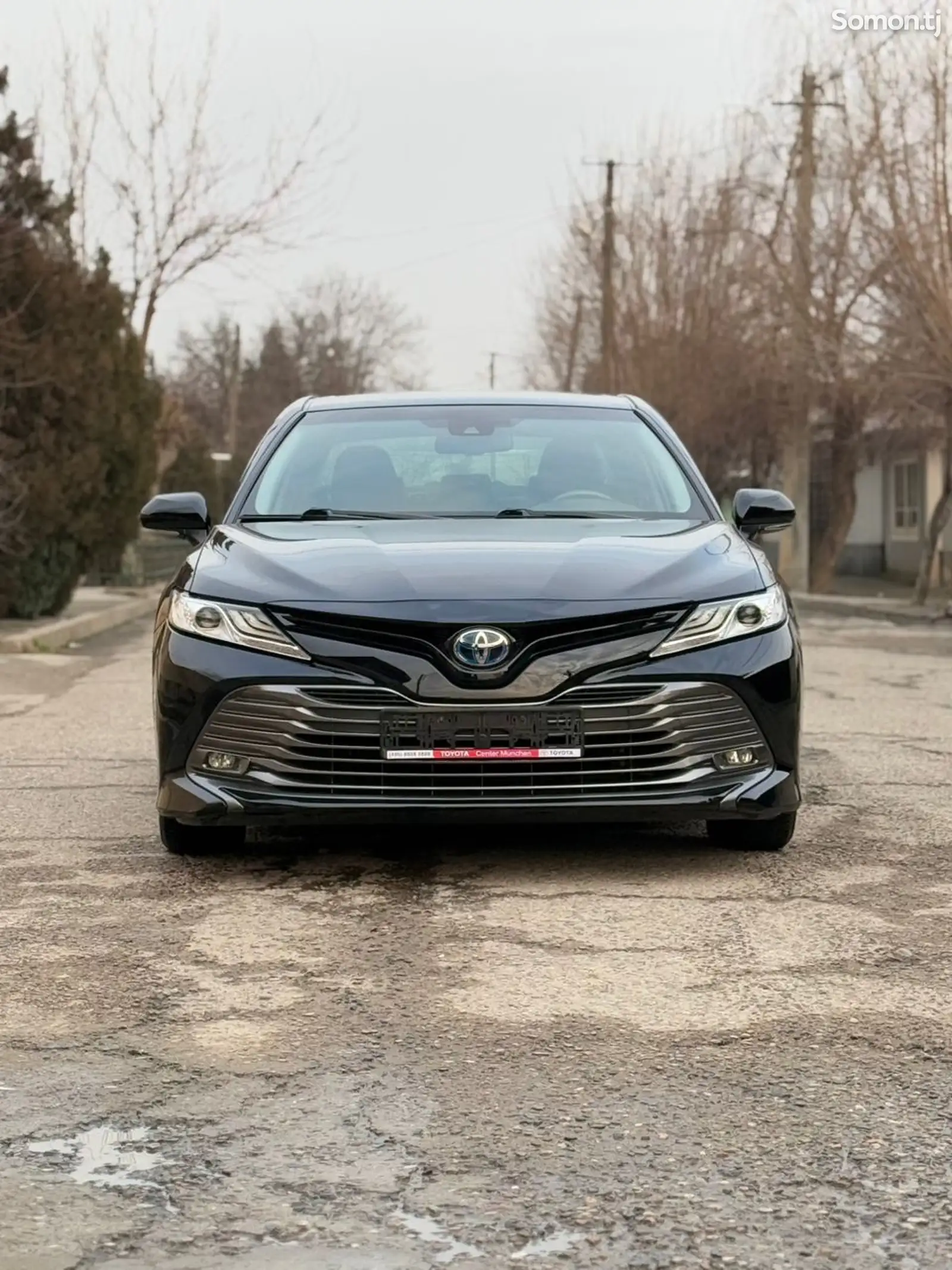 Toyota Camry, 2018-1