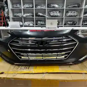 Передний бампер на Hyundai Elantra 2017