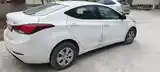 Hyundai Elantra, 2016-4