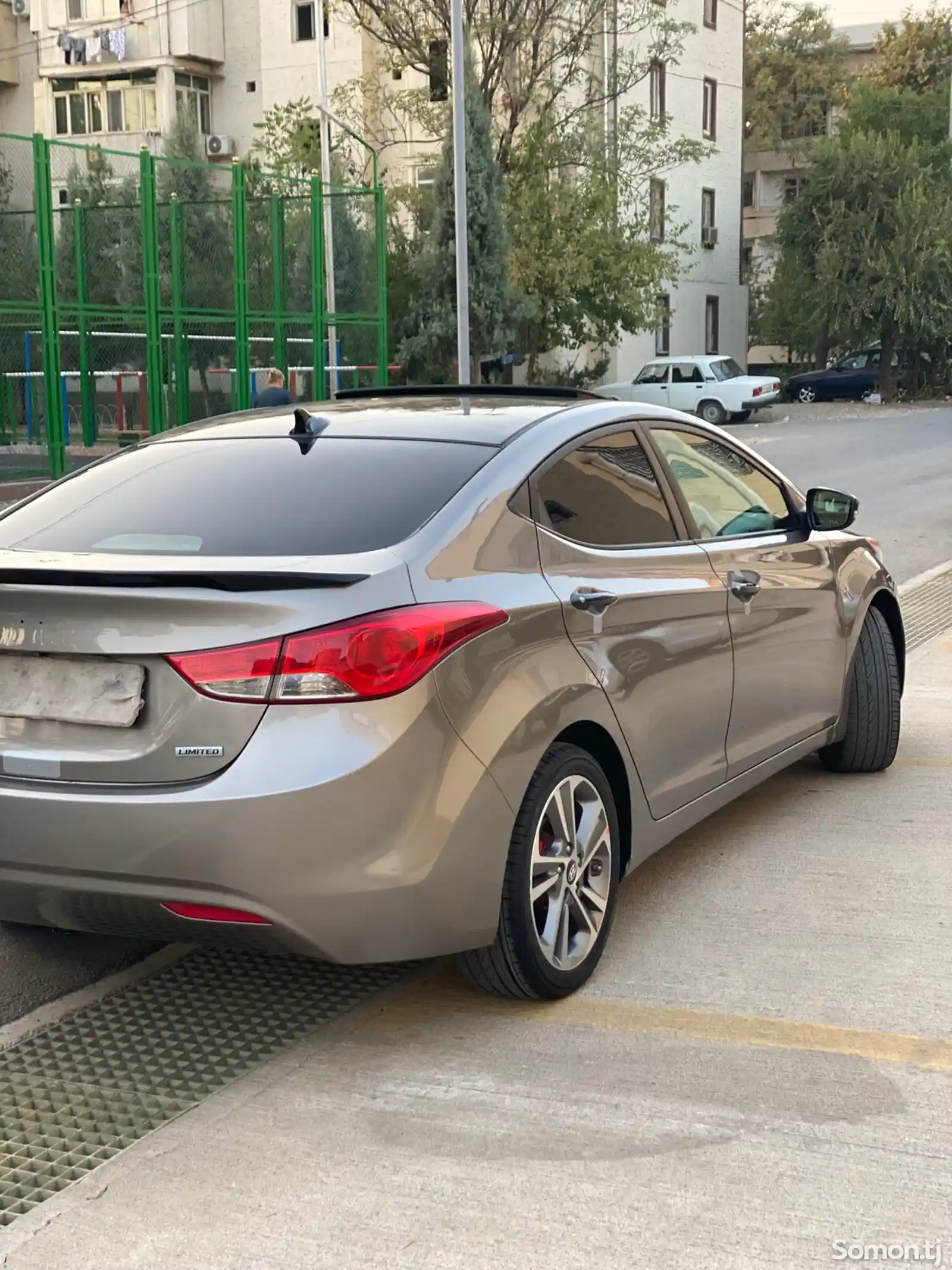 Hyundai Elantra, 2012-6