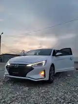 Hyundai Avante, 2019-6