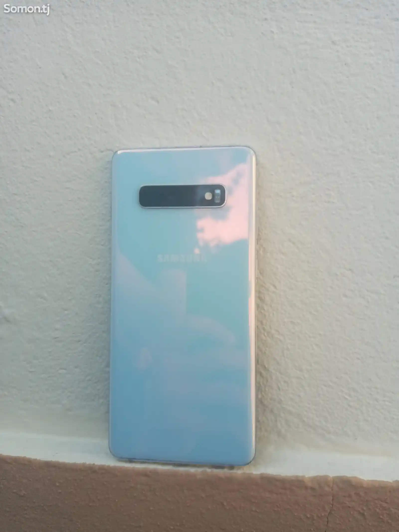 Samsung Galaxy S10+-1