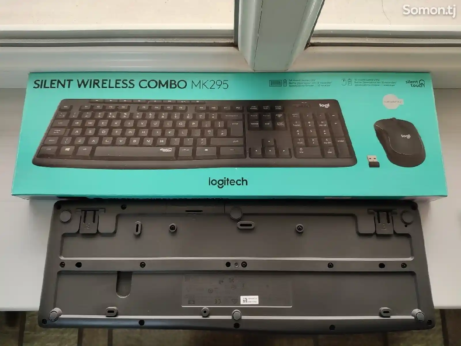 Беспроводные клавиатура и мышь комбо Logitech MK295-2