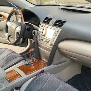 Toyota Camry, 2010