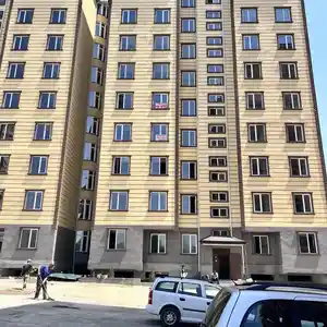 2-комн. квартира, 1 этаж, 64 м², 34 мкр