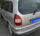 Opel Zafira, 2004-5