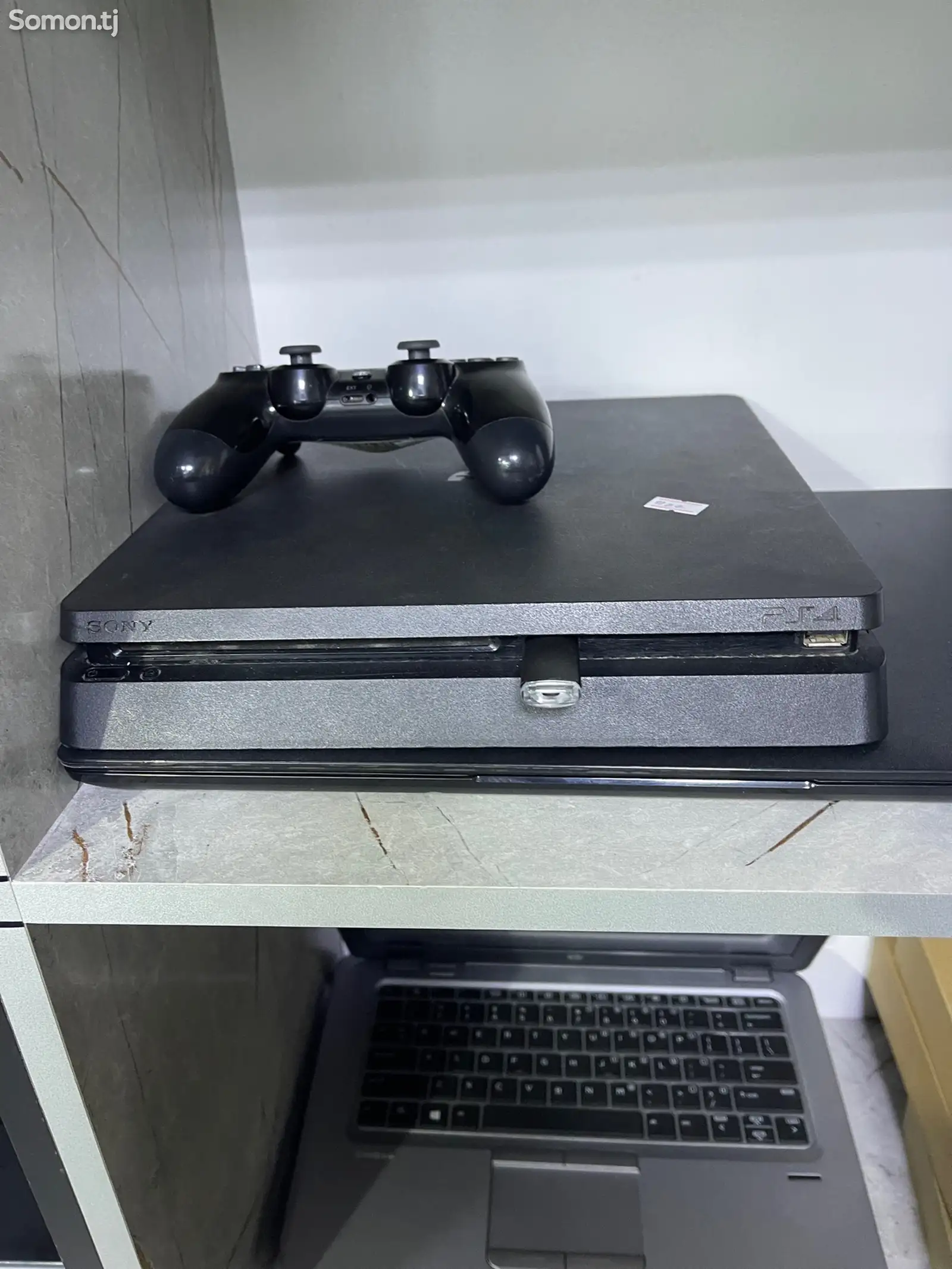 Игровая приставка Sony PlayStation4 slim-1