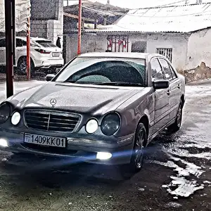 Mercedes-Benz E class, 2000