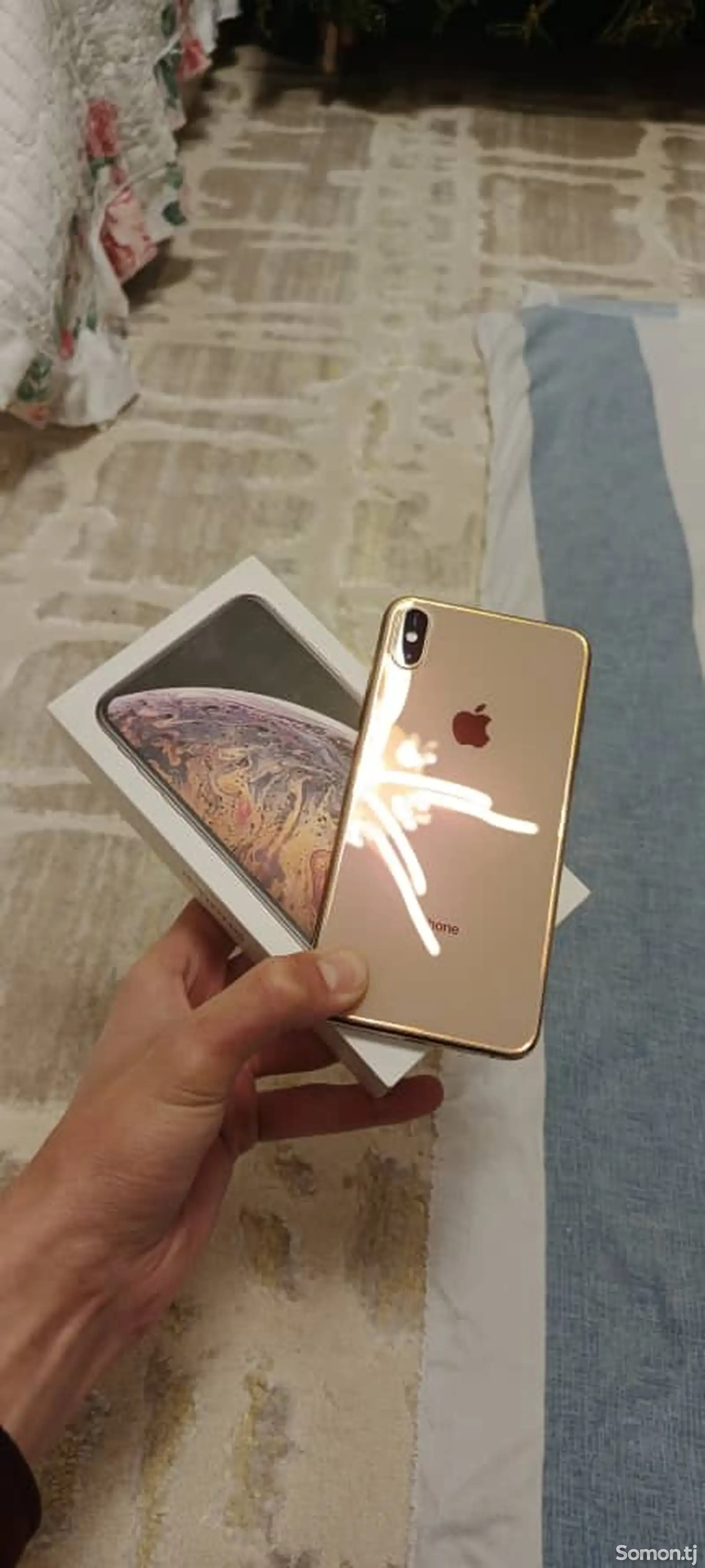 Apple iPhone Xs Max, 64 gb, Gold-1