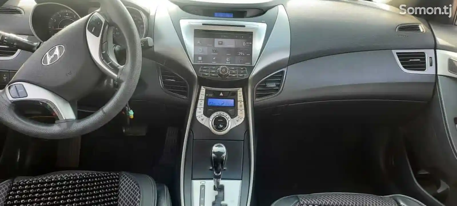 Hyundai Avante, 2010-8