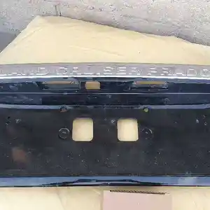 Накладка на дверь багажника от Toyota Prado