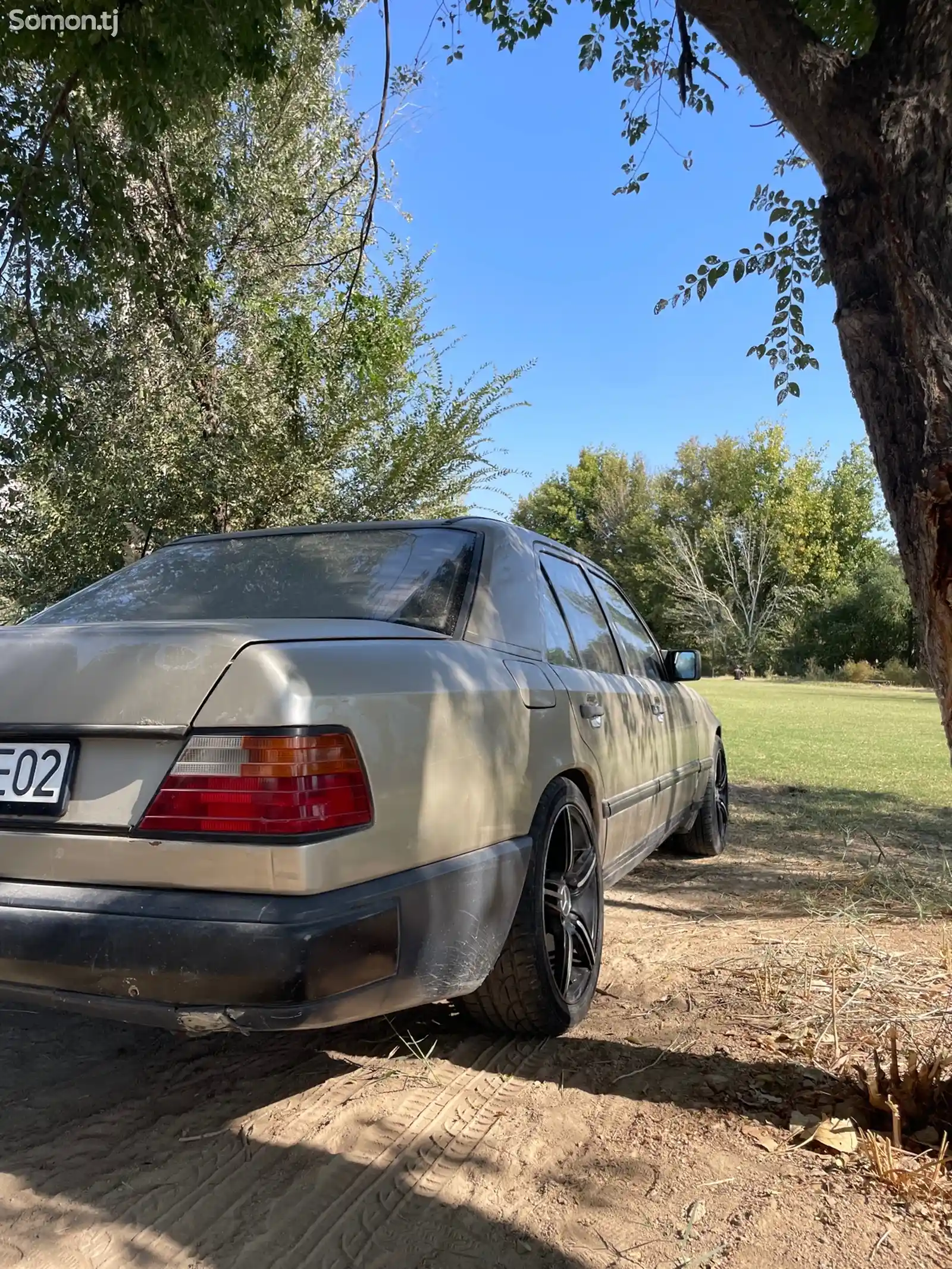 Mercedes-Benz W124, 1989-3