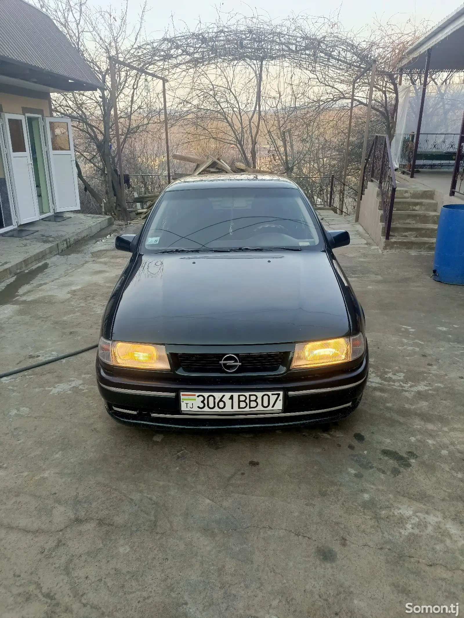 Opel Vectra A, 1995-1