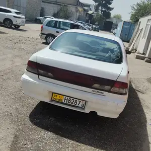 Nissan Cefiro, 1997