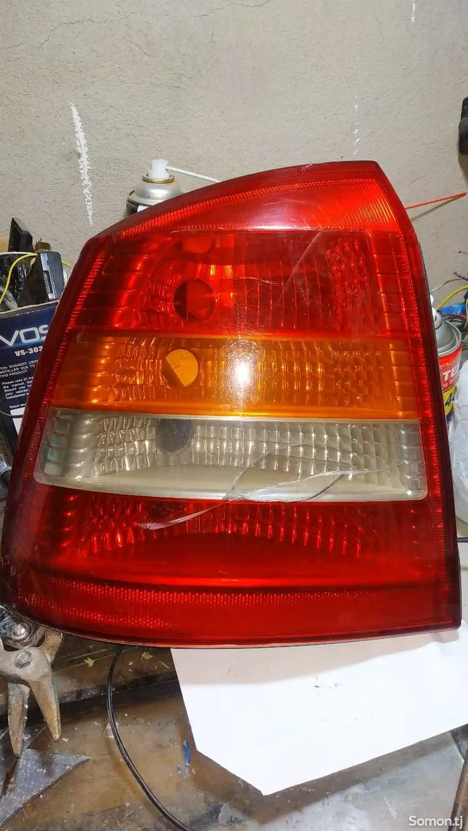 Задний фонарь от Opel Astra G-1