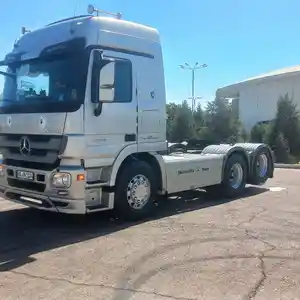 Седельный тягач Mercedes-Benz Actros,2013