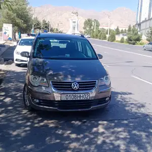 Volkswagen Touran, 2009