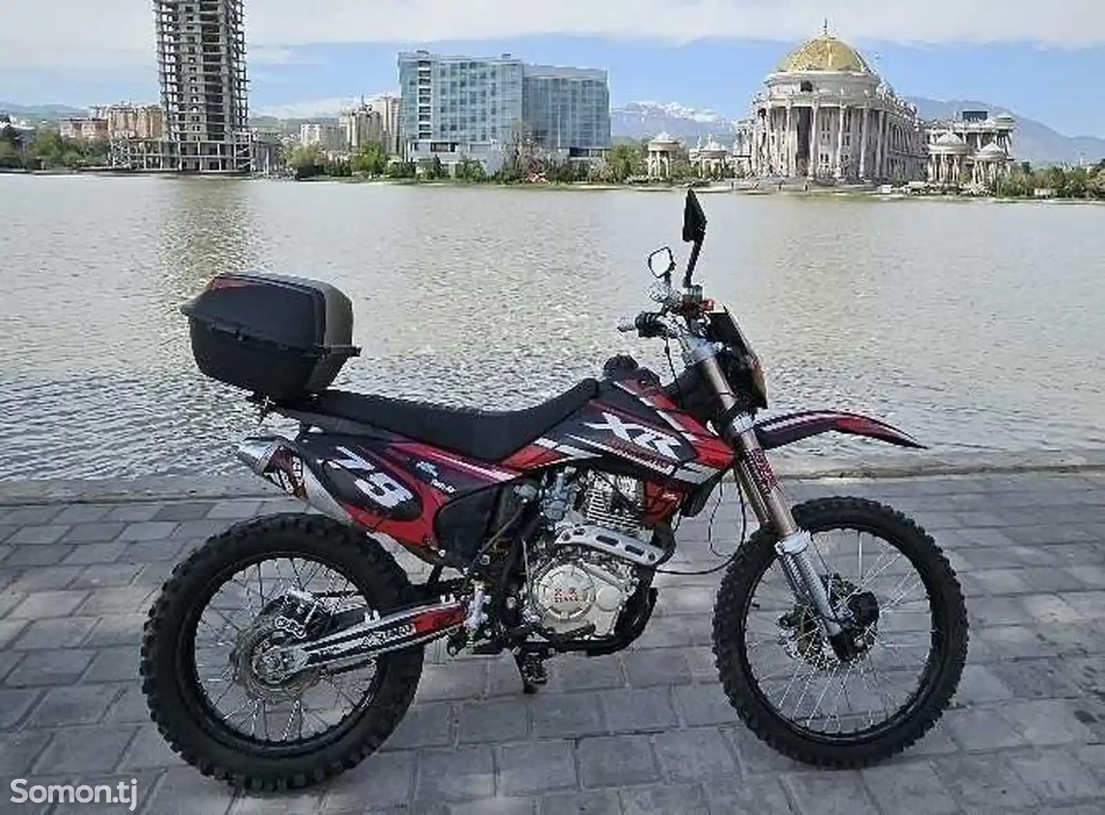 Мотоцикл 200куб-1