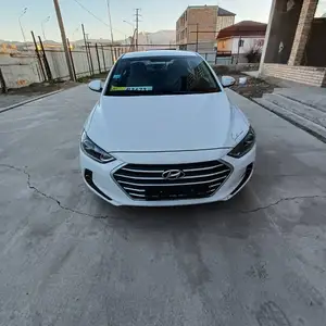 Hyundai Avante, 2016