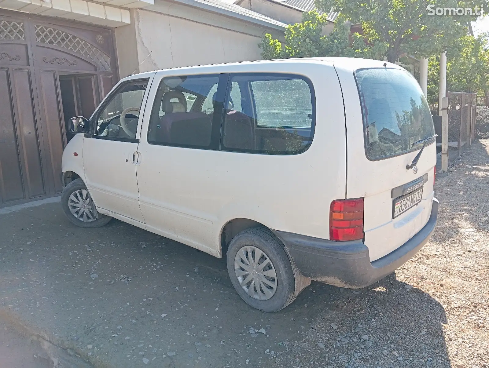 Nissan Serena, 1996-1