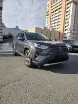 Toyota RAV 4, 2021-5