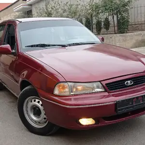 Daewoo Nexia, 1995