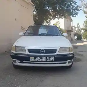 Opel Astra F, 1995