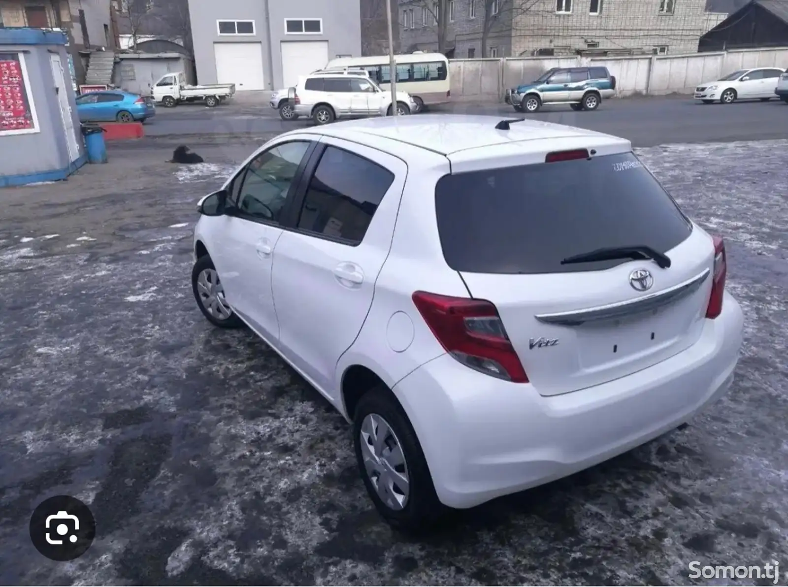 Задние стёкла на Toyota Vitz