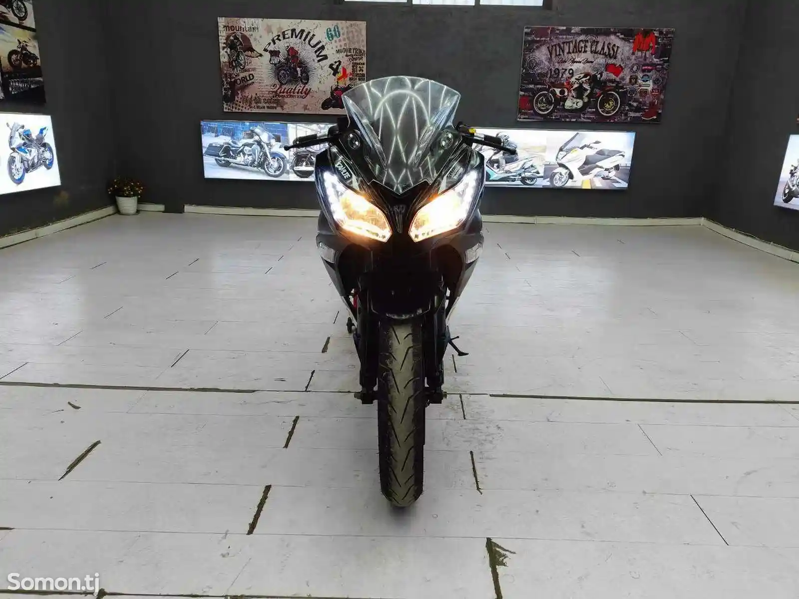 Мотоцикл Kawasaki Ninja 200cc на заказ-3