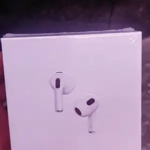 Беспроводные наушники AirPods 3