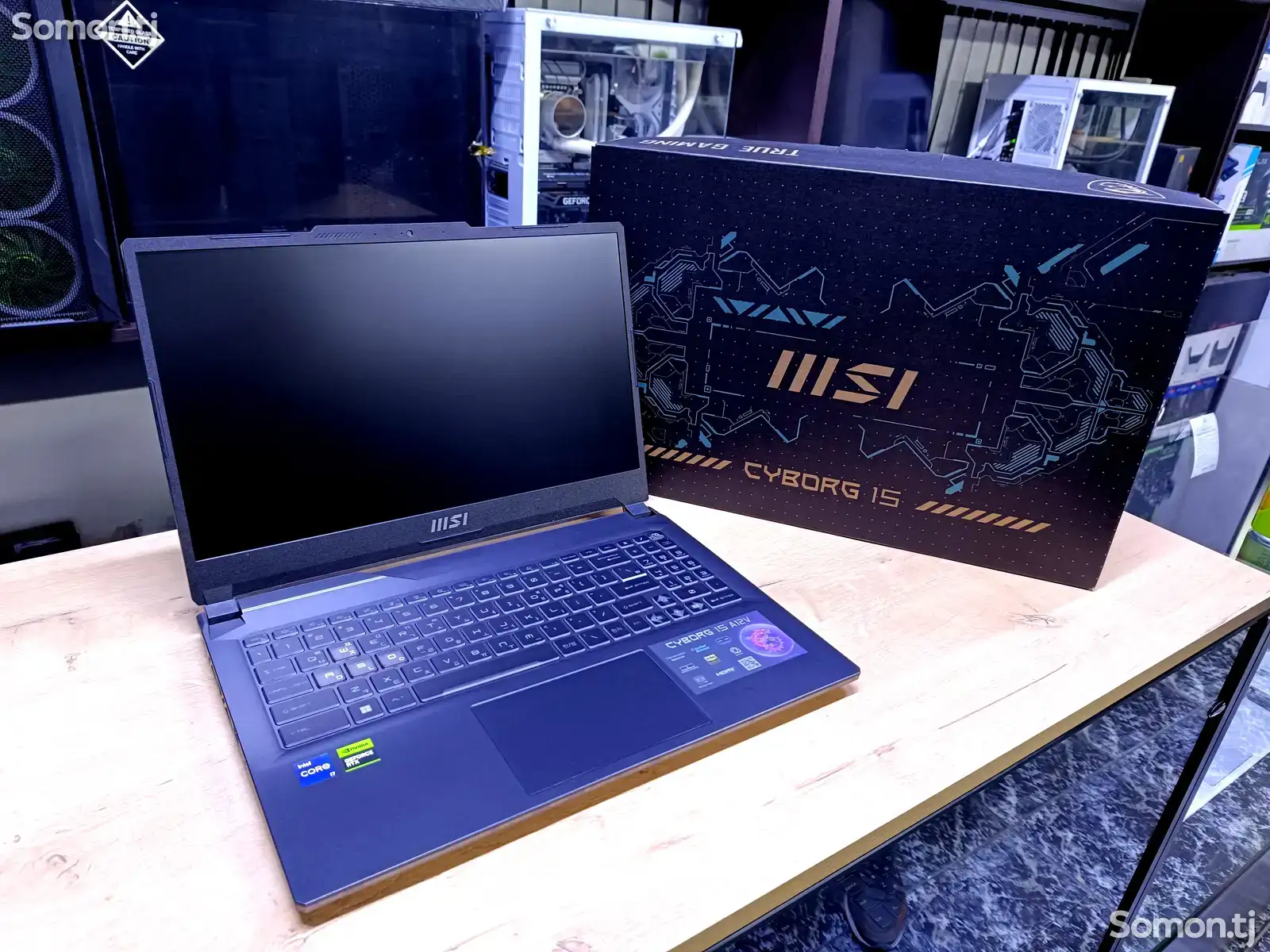 Игровой Ноутбук MSI Cyborg 15 Core i7-12650H RTX 4050 6GB-1