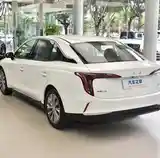 Hongqi E-QM5, 2024-4