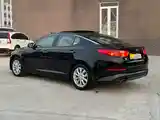 Kia Optima, 2015-10