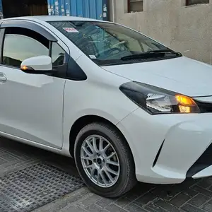 Toyota Vitz, 2015