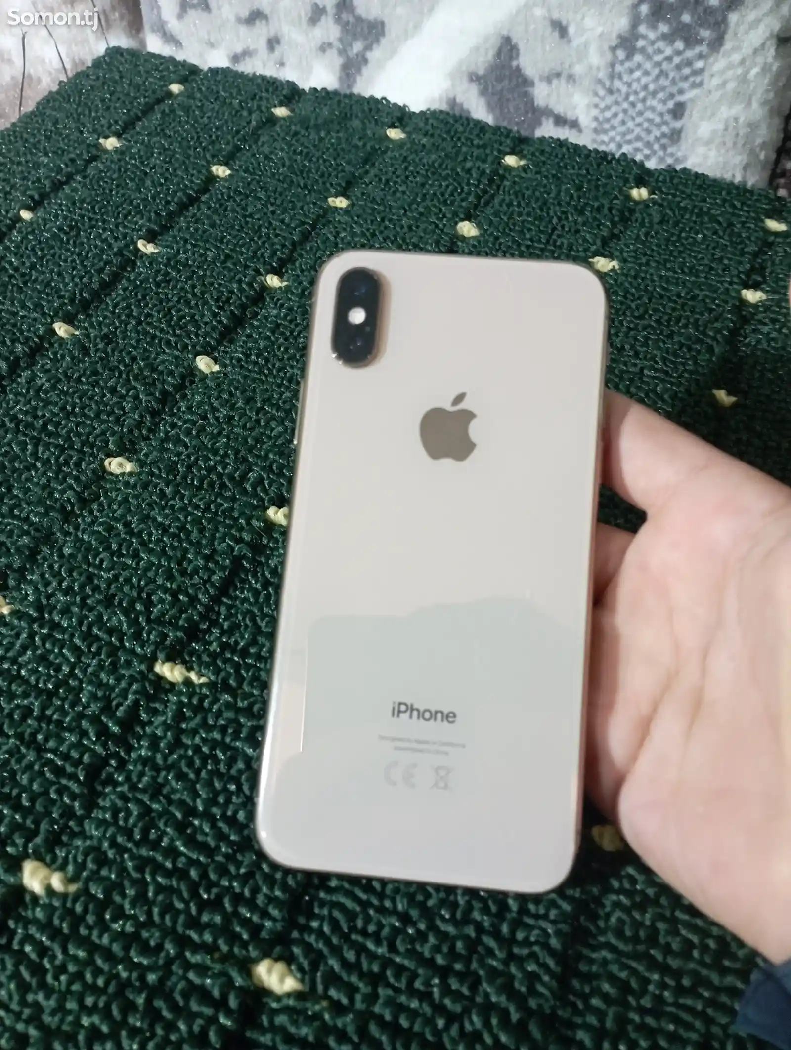 Apple iPhone Xs, 64 gb, Gold-1