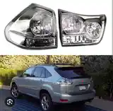 Задние фары на Lexus RX 330 2003/08-2