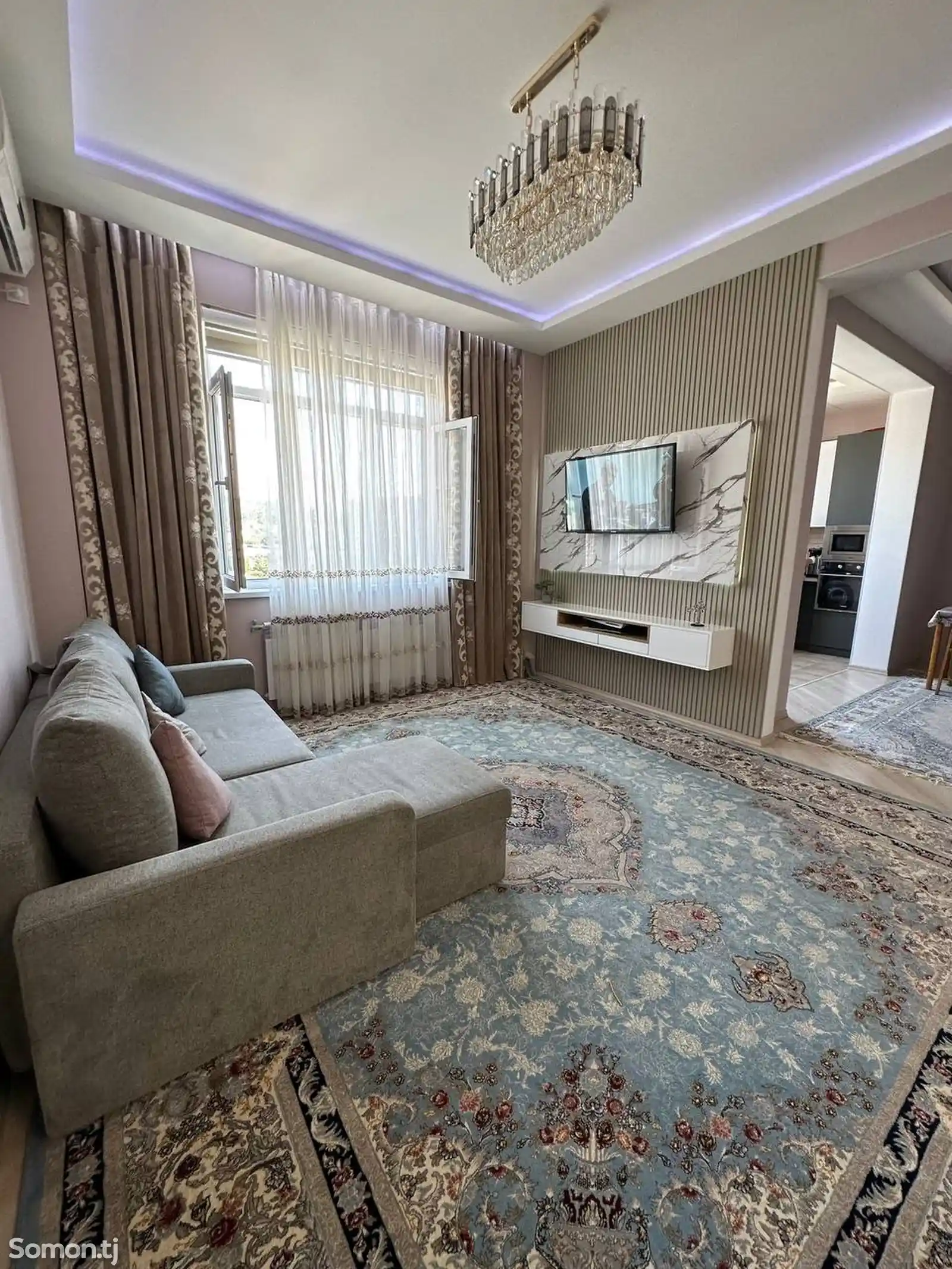 2-комн. квартира, 10 этаж, 53 м², Азия Гранд отель-3