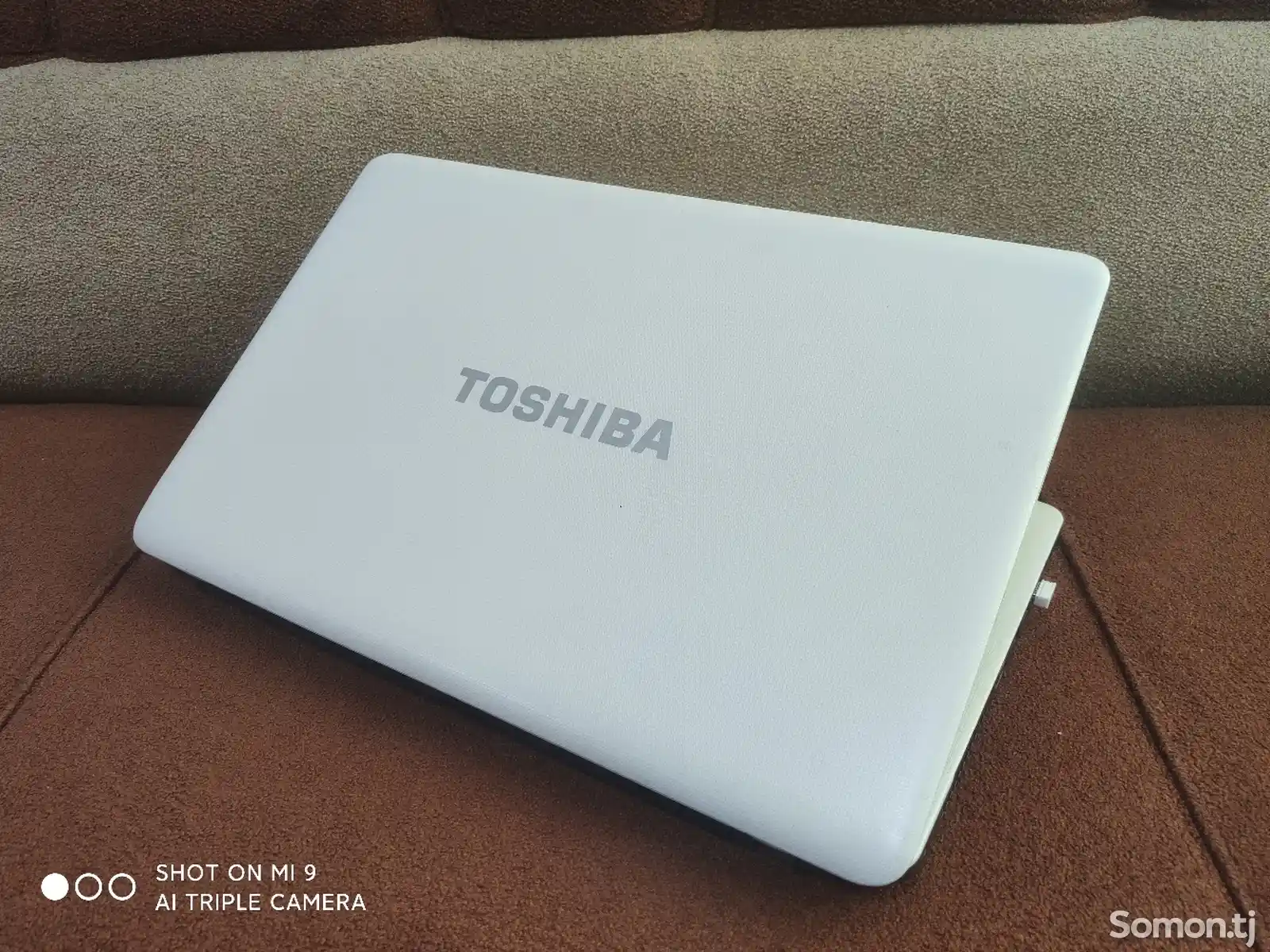 Ноутбук Toshiba Satellite core i3-4